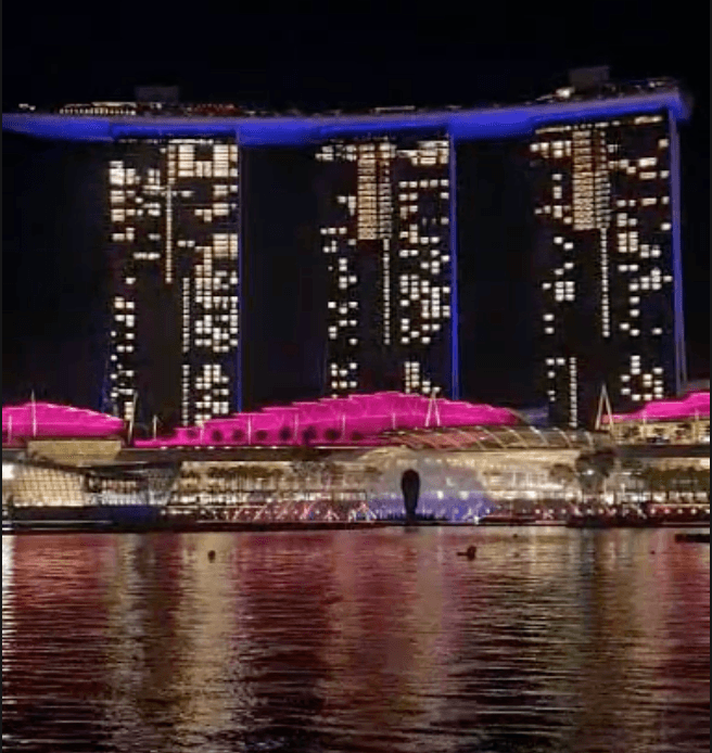 A river cruise from Clarke Quay ending with the Spectra Light & Water Show at Marina Bay.